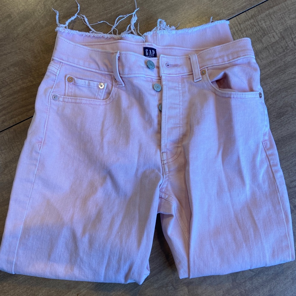 Gap denim women’s jean pink cropped size 2/26 petite cheeky straight